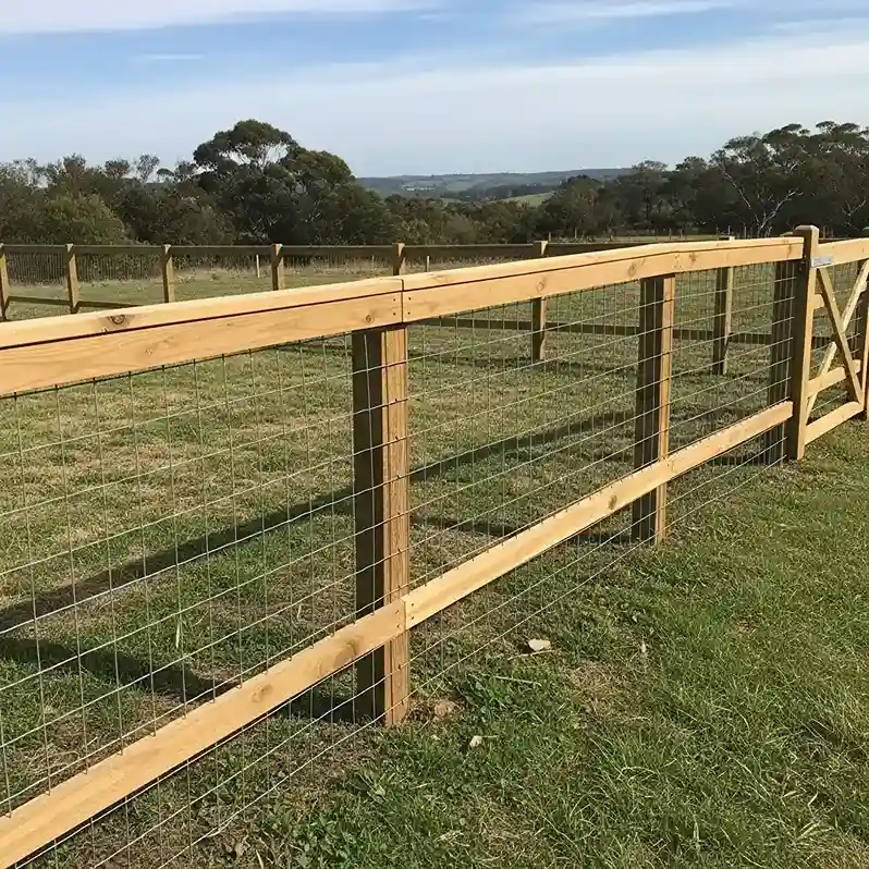 15 Coastal Wood and Wire Fence