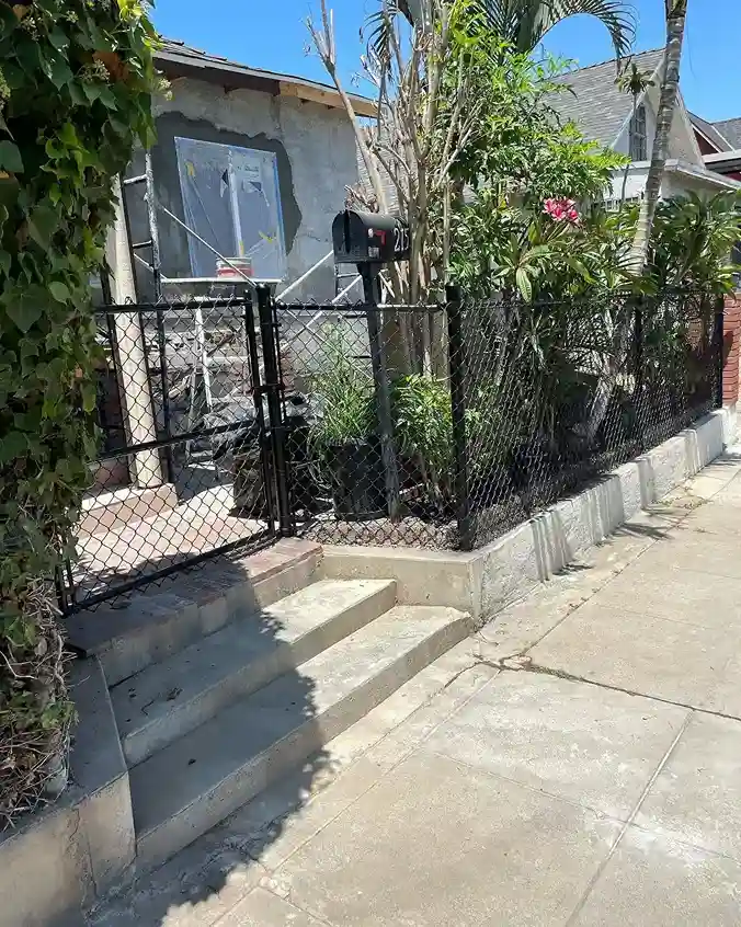 3 Vinyl Coated Chain Link Fence