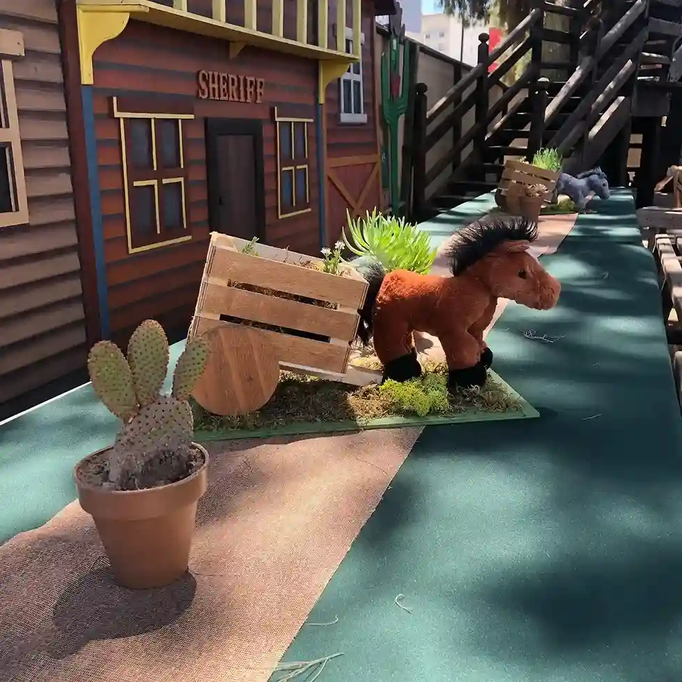 4 Cactus Centrepieces