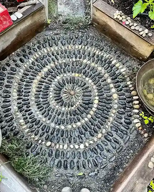 17. Pebble Mosaic Feature