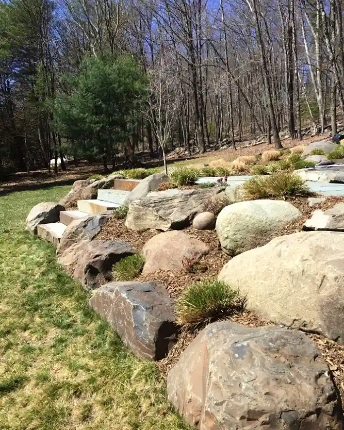 25 Boulders in a Rustic and Naturalistic Garden