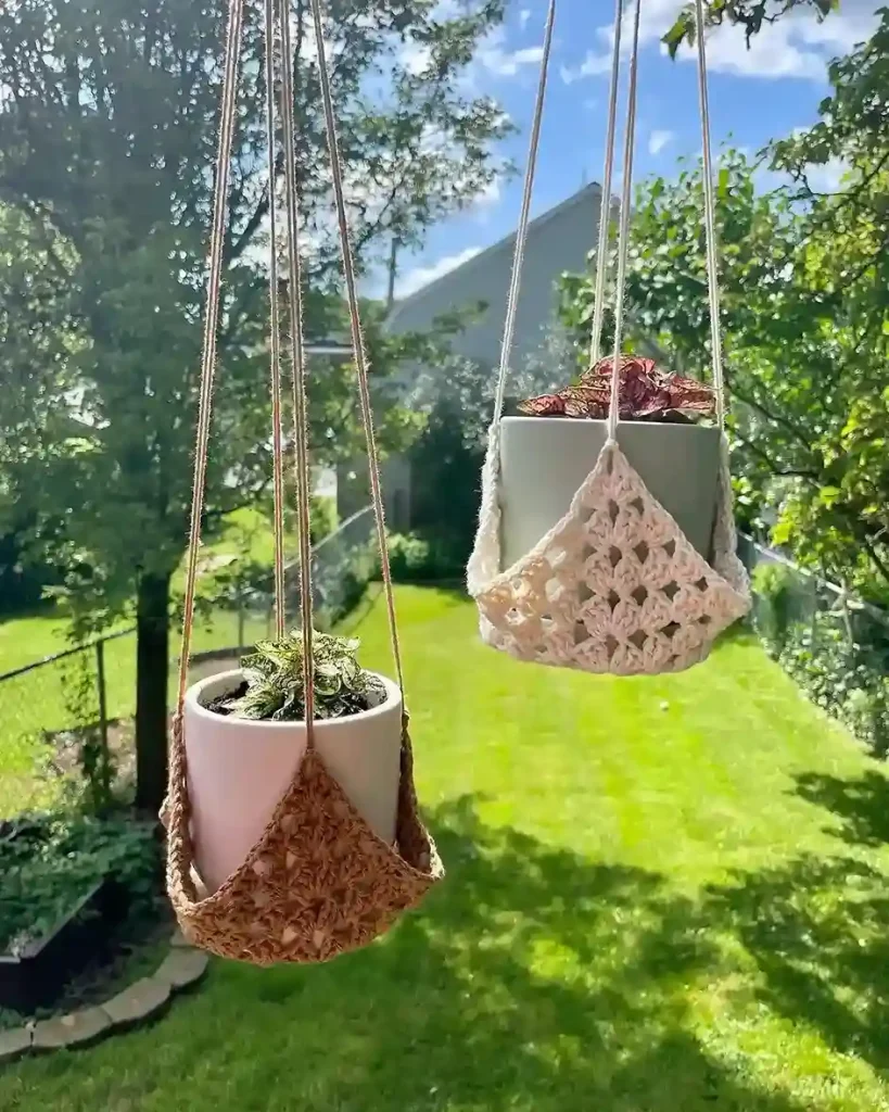16. Outdoor Crochet Plant Hanger Pattern